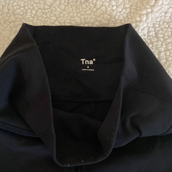 Aritzia Black high rise leggings New without tags - Picture 6 of 8